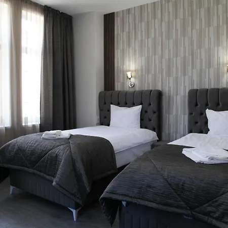 Corner House Hotel apartamentowy 3*