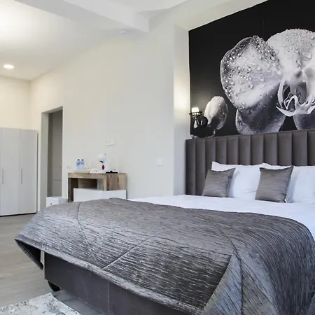 Corner House Apart-hotel Lovech