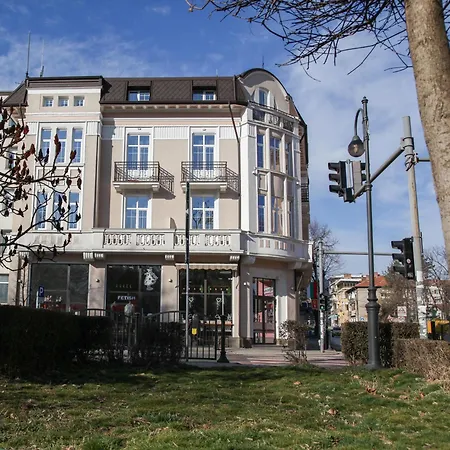 Appart hôtel Corner House Lovetch