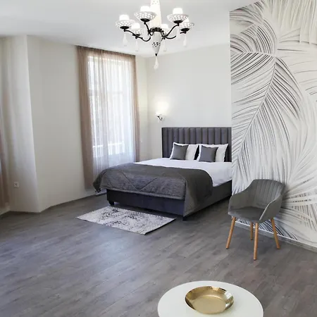 Corner House Hotel apartamentowy