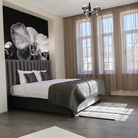 Corner House Lejlighedshotel 3*