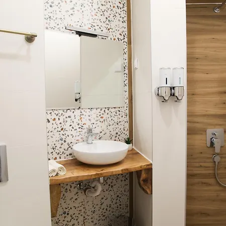 Corner House Apart-hotel 3*
