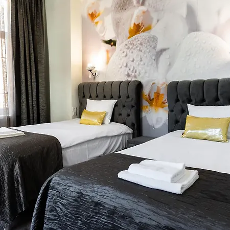 Aparthotel Corner House