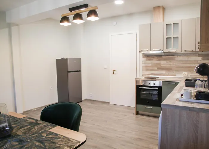 Apartahotel Corner House 3*